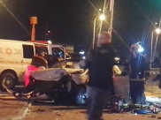 اصابة خطيرة لسائق دراجة نارية بحادث مروع مع مركبة بمدخل مدينة اللد